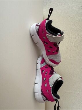 Nike Kids Hot Pink and Gray Sneakers with White Sole
